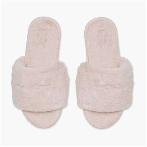 skims house shoes